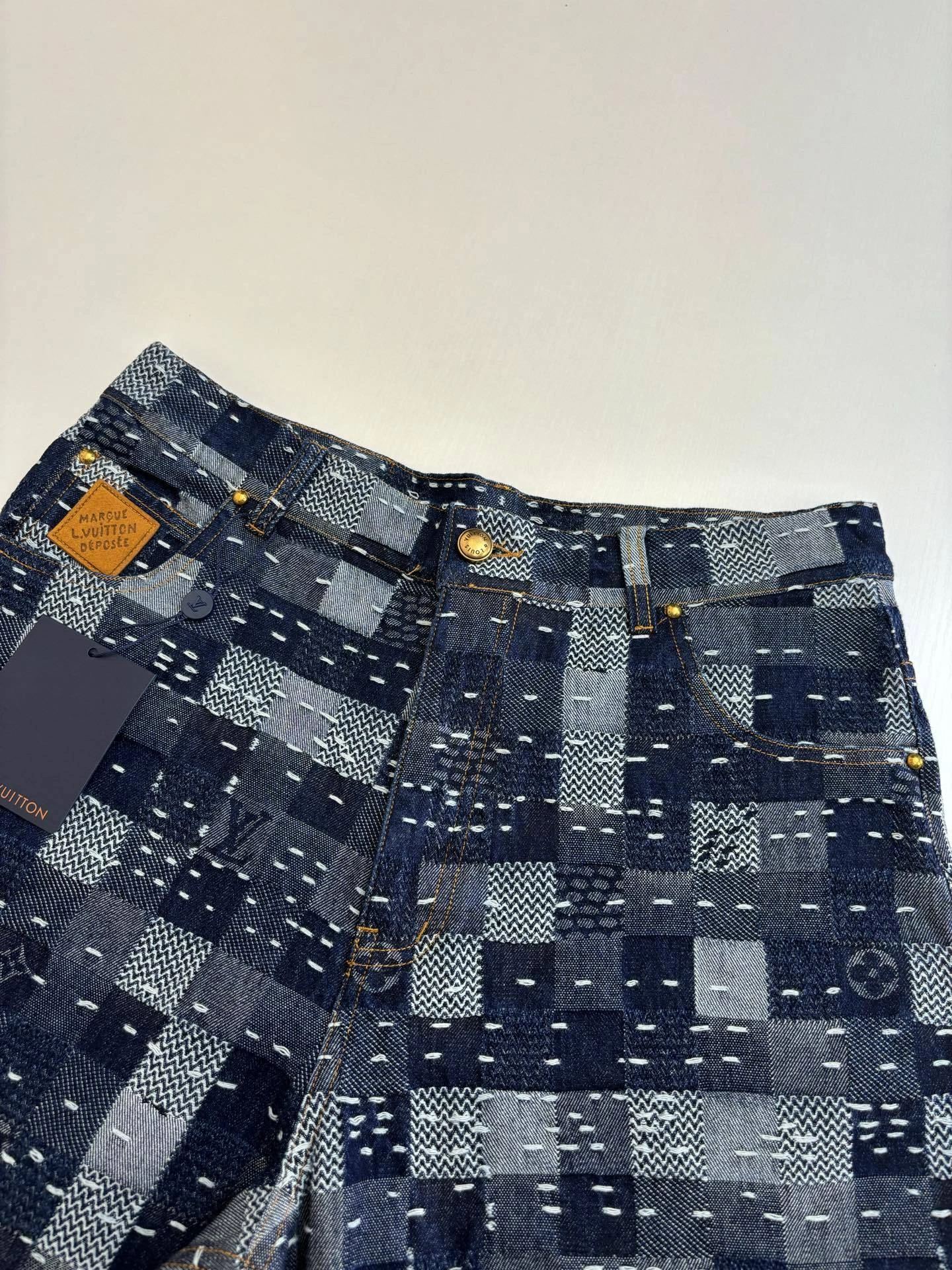 wg.luxury- 8V Nigo item:E-F363G2631